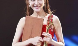 吃瓜娱乐圈 迪丽热巴,瓜田里的娱乐圈明星